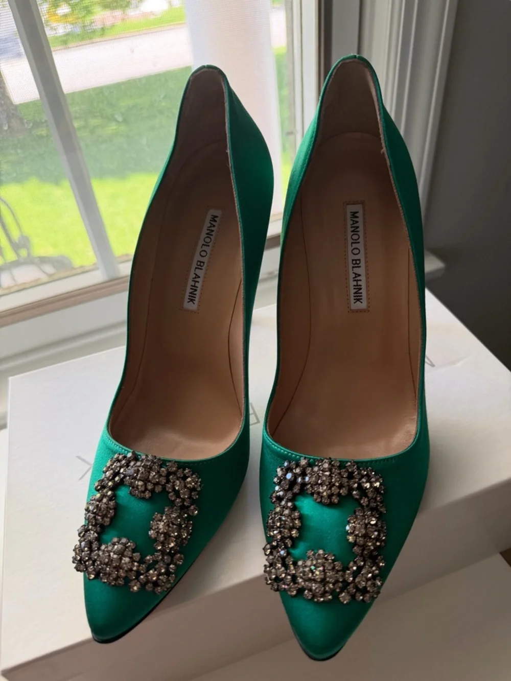 Manolo Blahnik Emerald Green Satin Hangisi Crystal Buckle Pumps - Picture 2 of 10